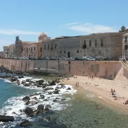 Apartment Lungomare Levante Seaview